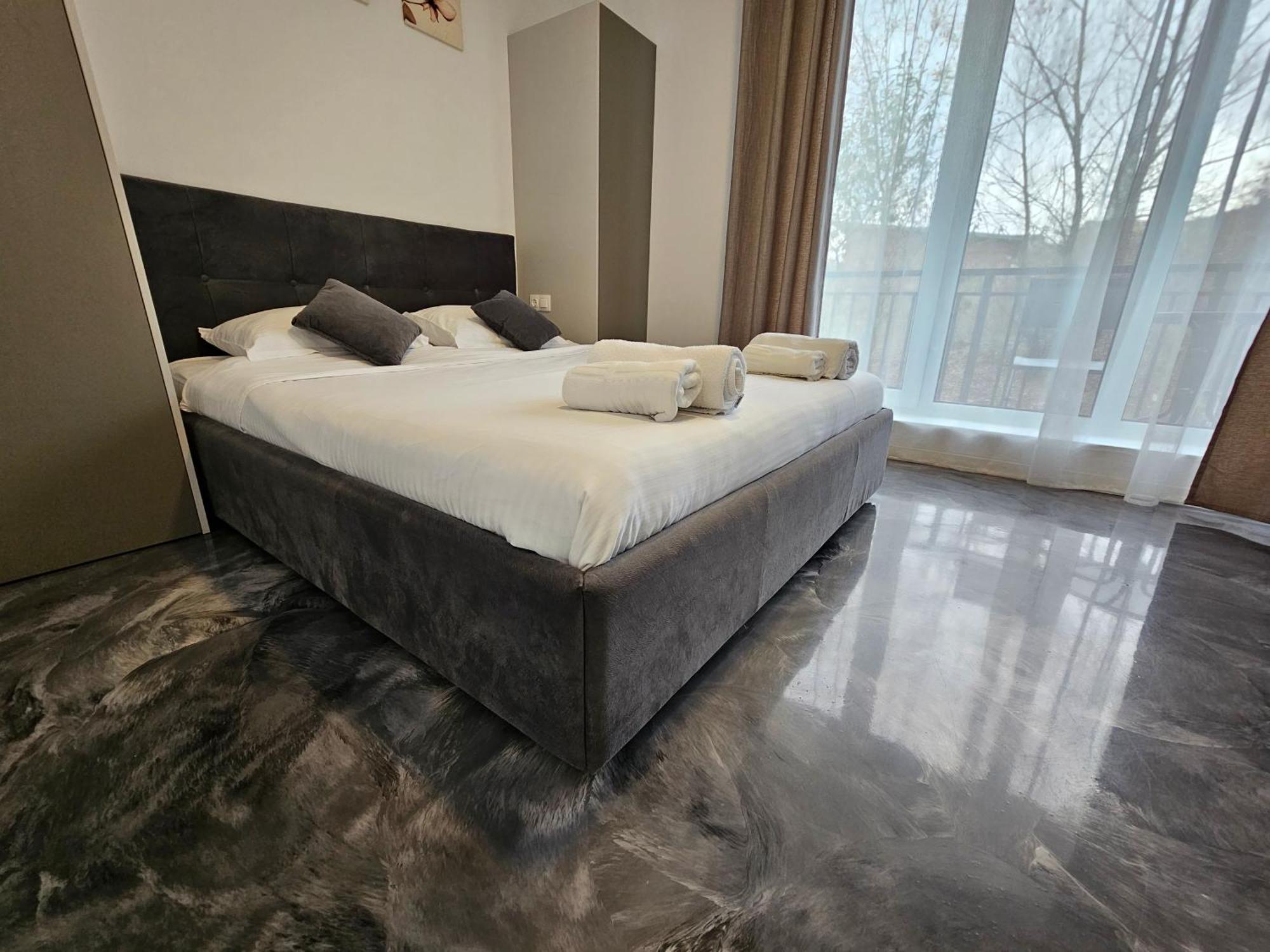 Andrew Apartaments คลูจ-นาโปกา ภายนอก รูปภาพ
